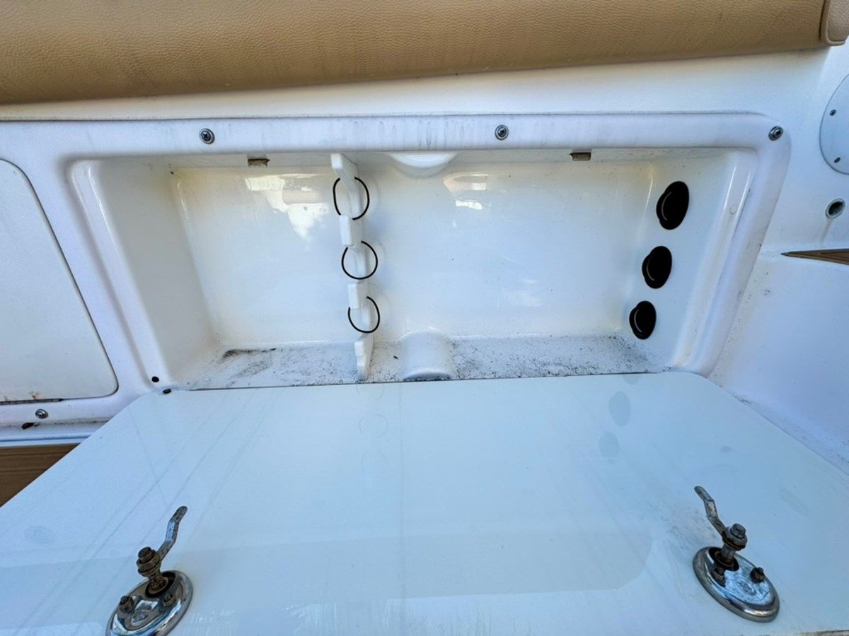 Buy a yacht - - CENTURY BOATS