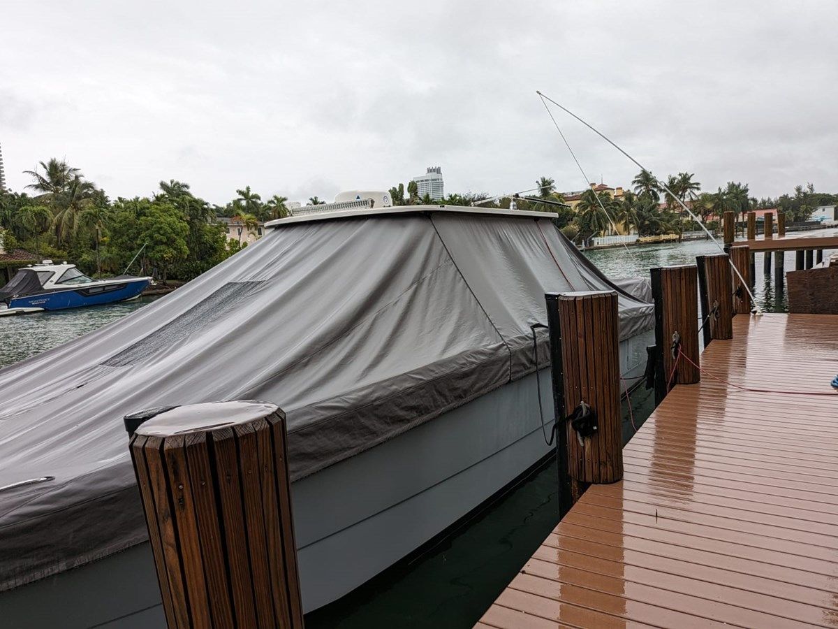 Стоимость яхты - - INVINCIBLE