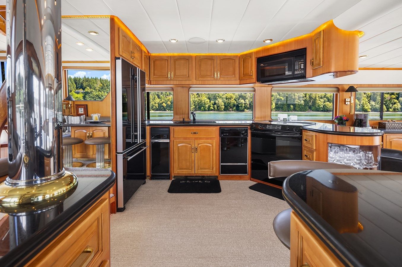 the best price on QUE SA-RAH SA-RAH 76