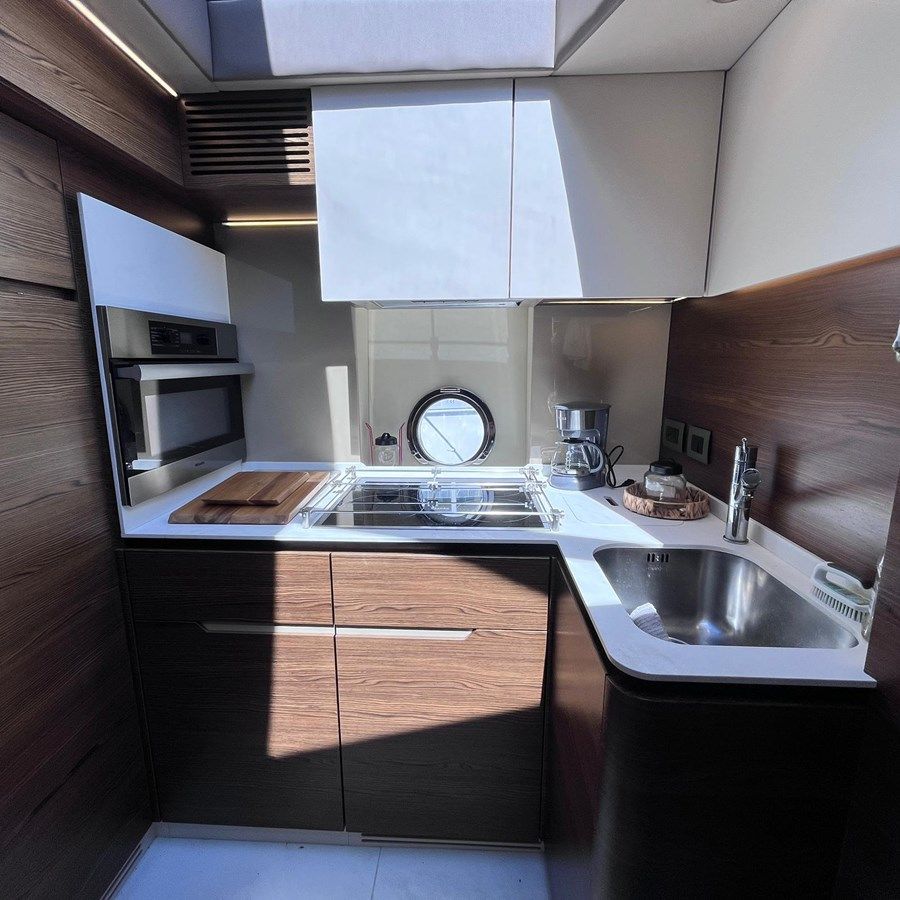 best yacht sales deals Mer-Sea 50