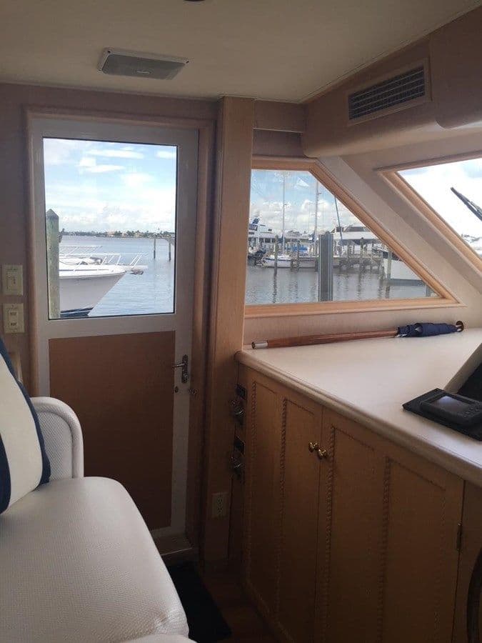 best yacht sales deals Lumber Away IV - Hatteras