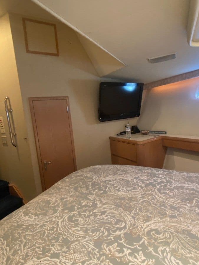 best yacht sales deals Lumber Away IV - Hatteras