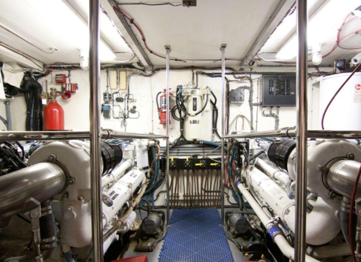 best yacht sales deals Lumber Away IV 70