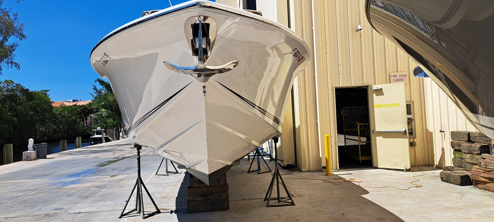 Купить яхту - - Nor-Tech в Shestakov Yacht Sales