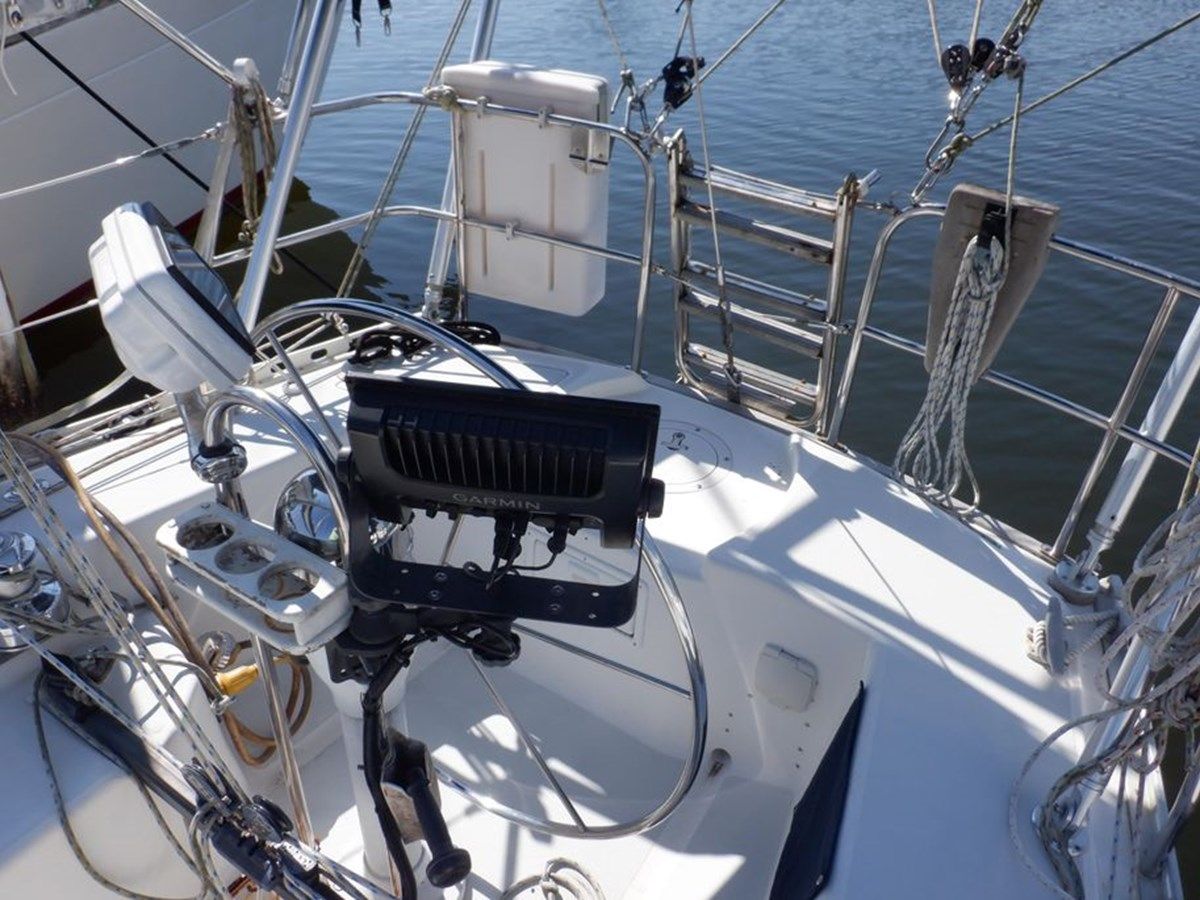 best yacht sales deals 1990 J Boats J34C 34