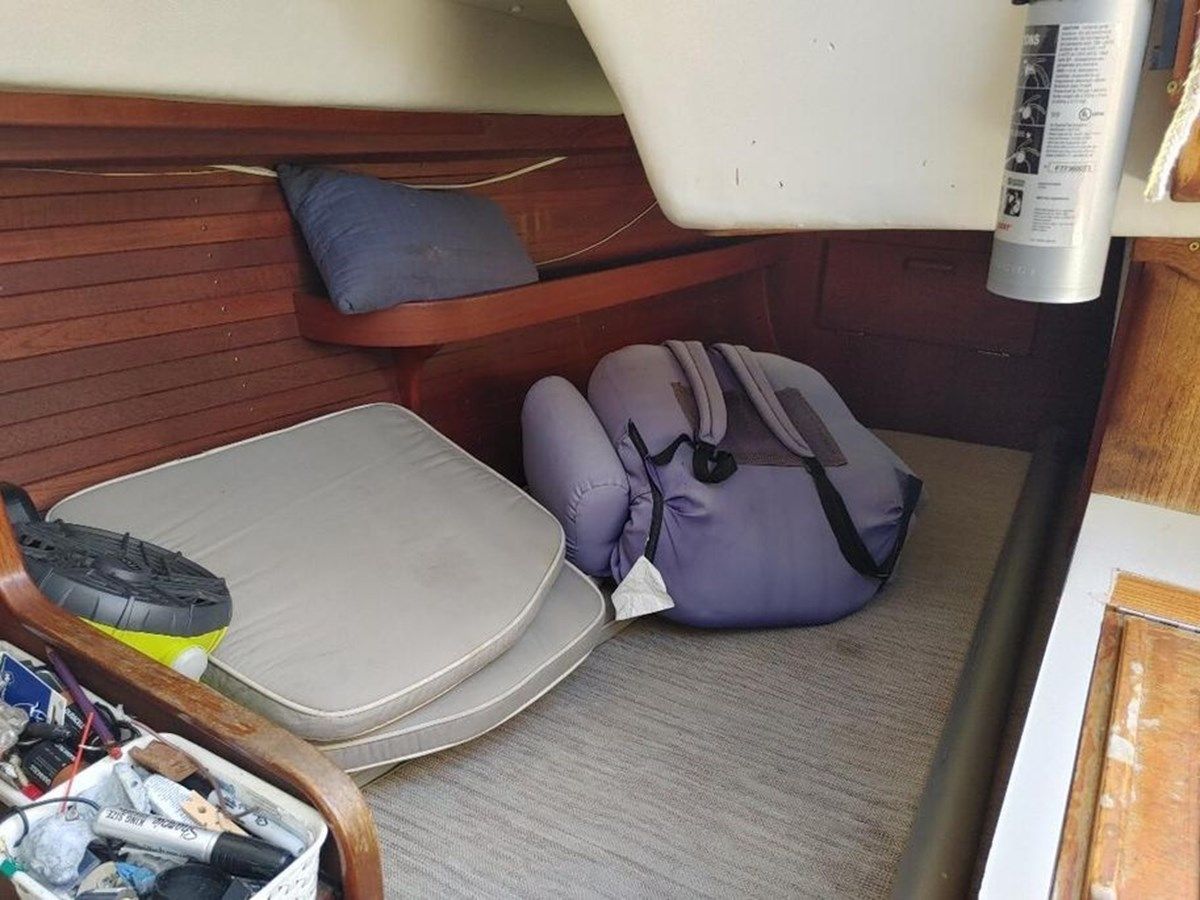 Buy a 1990 J Boats J34C - J BOATS at Shestakov Yacht Sales