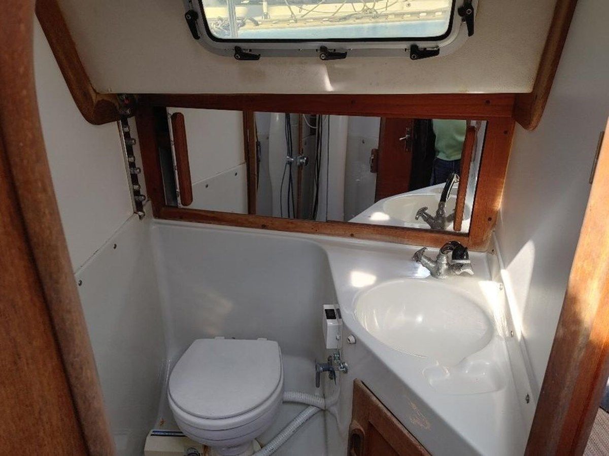 Buy a yacht 1990 J Boats J34C - J BOATS