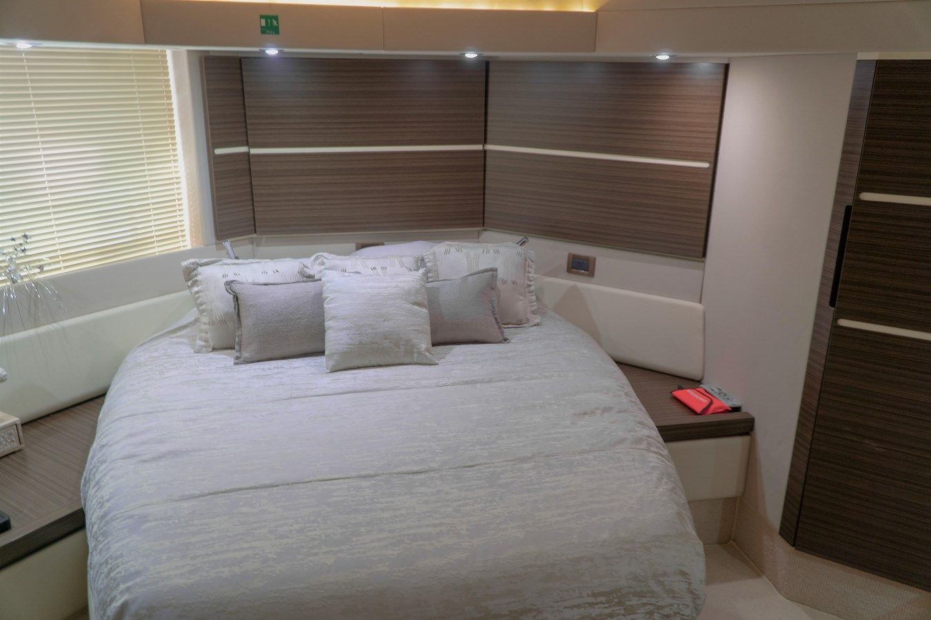 Mayer - Azimut Yachts price