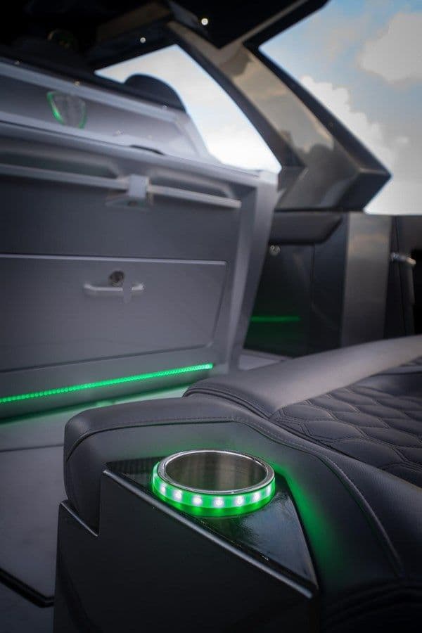 best yacht sales deals 2023 Adrenaline 47 Reaper - ADRENALINE POWERBOATS INTER INC