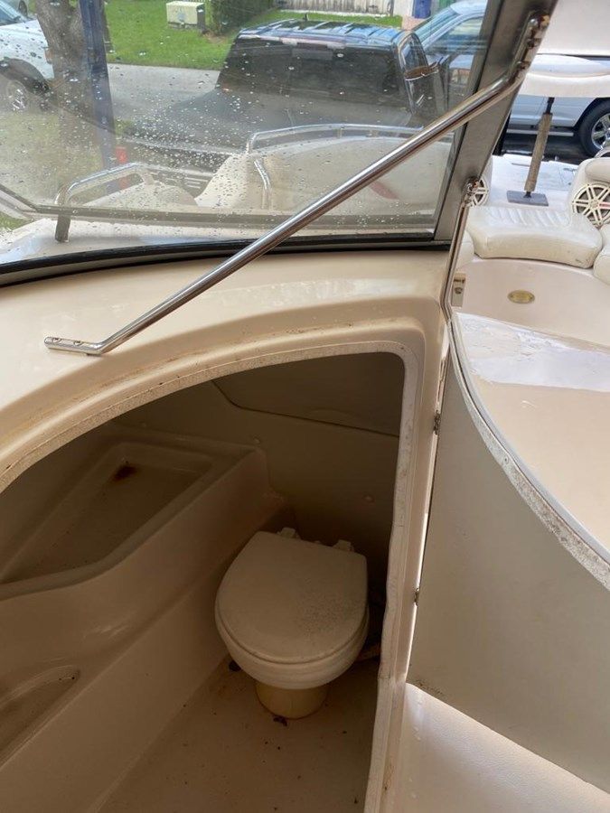 Buy a 2010 Starcraft Sun Deck 24 at Shestakov Yacht Sales