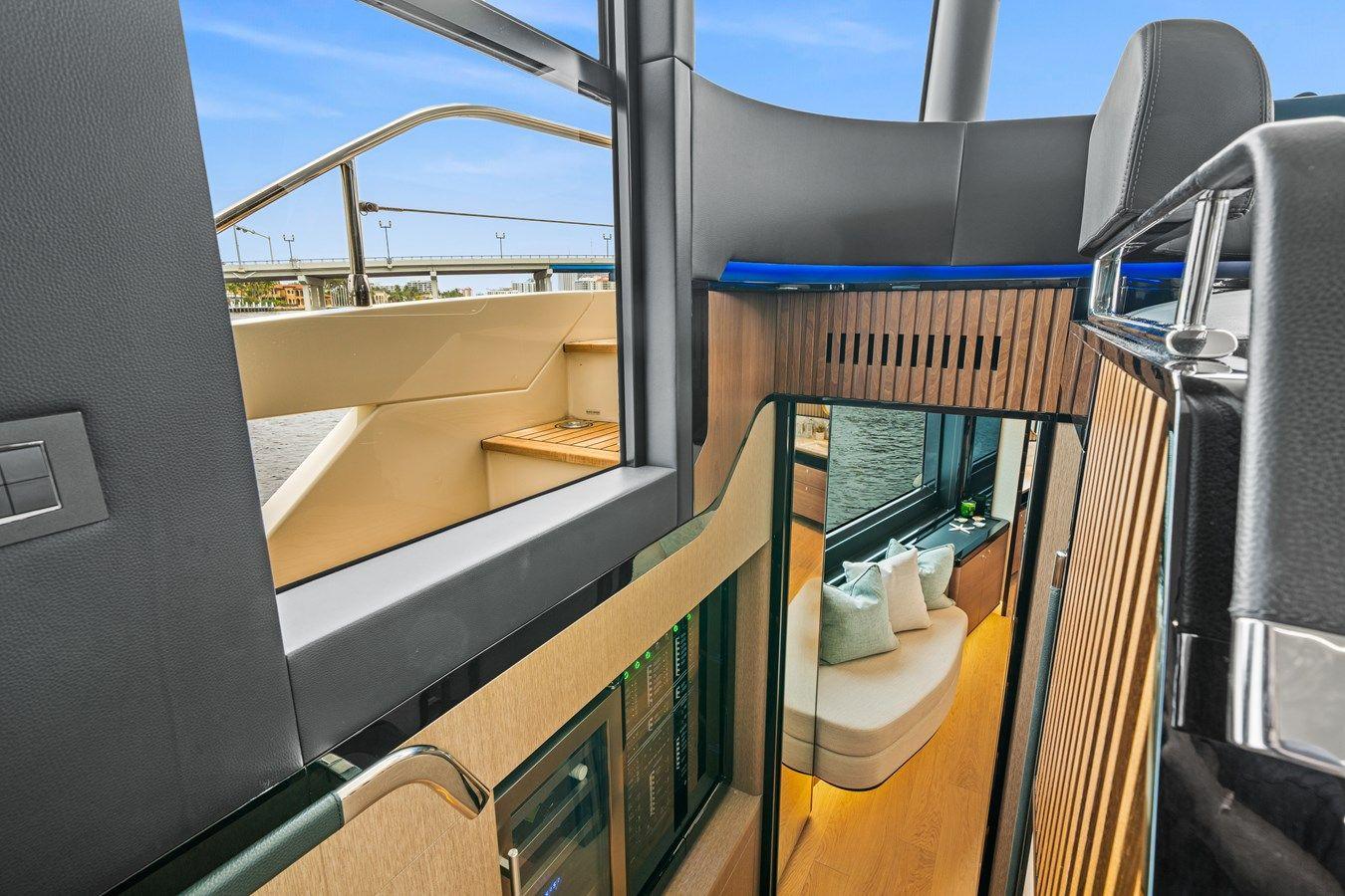 the best price on NAVETTA 64 - Absolute Yachts