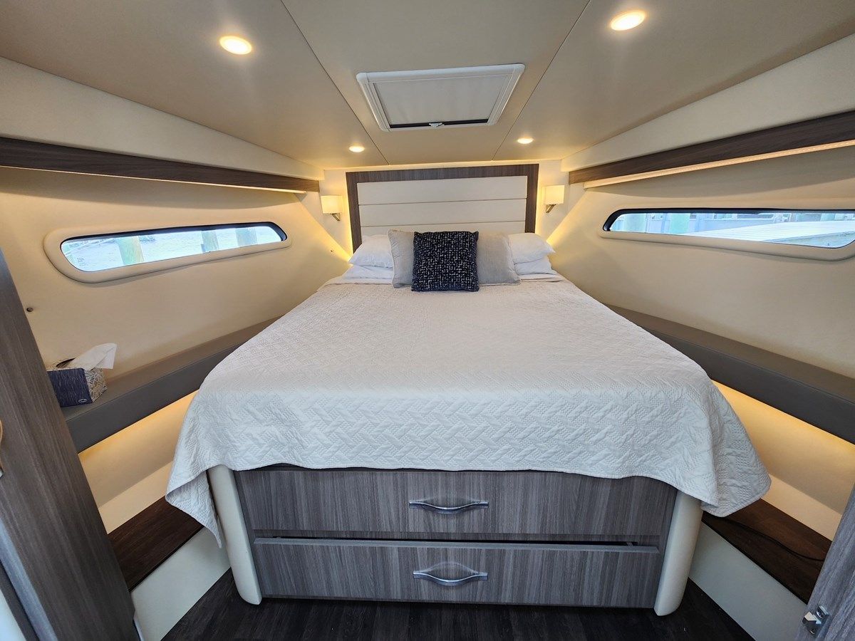 Лучшая цена на DILLIGAF 2020