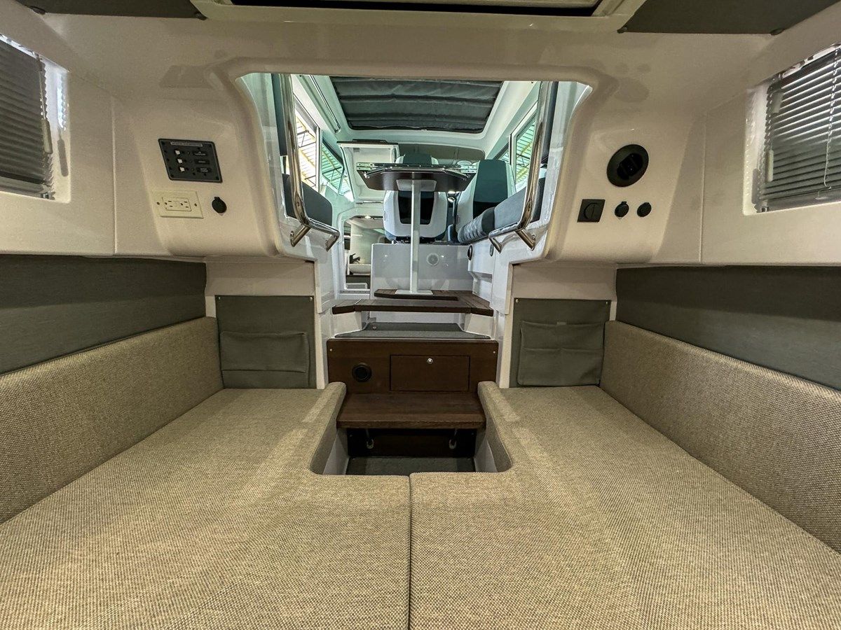 2022 Axopar 37 XC Cross Cabin Brabus - Axopar price