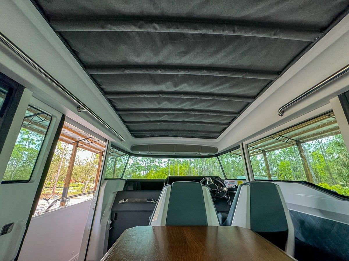 2022 Axopar 37 XC Cross Cabin Brabus - Axopar