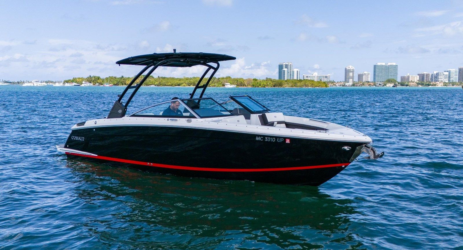 best yacht sales deals 2021 Cobalt R8 - COBALT