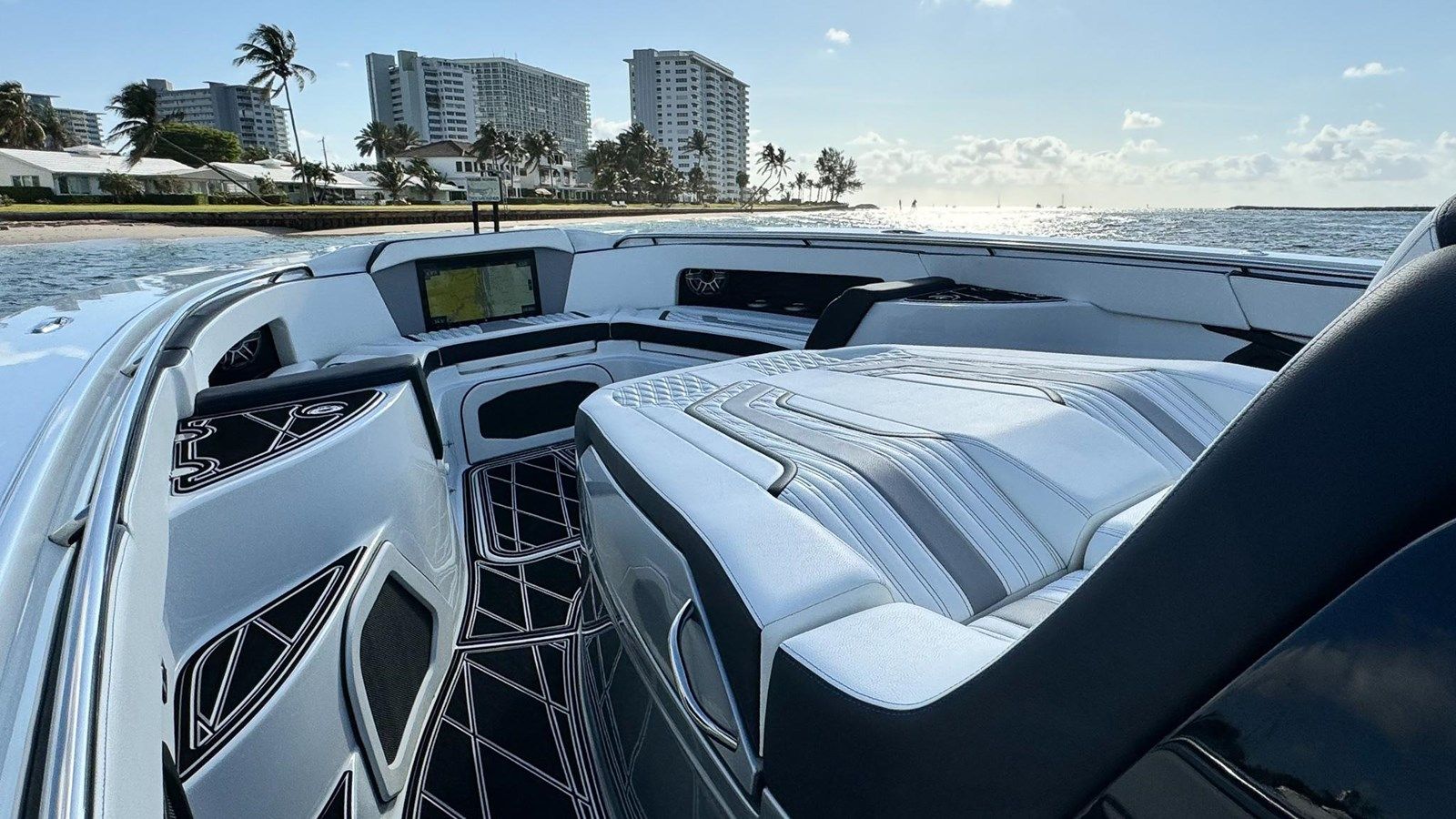 Buy a yacht 2022 MTI V50 - MTI