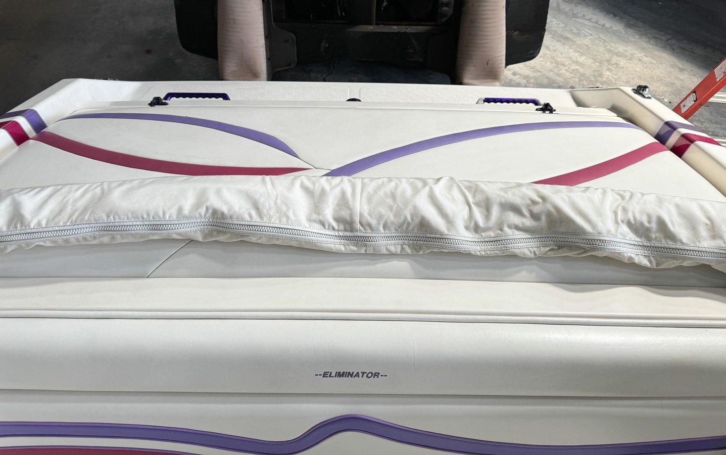 Buy a 1998 Eliminator 280 Eagle XP 28 at Shestakov Yacht Sales