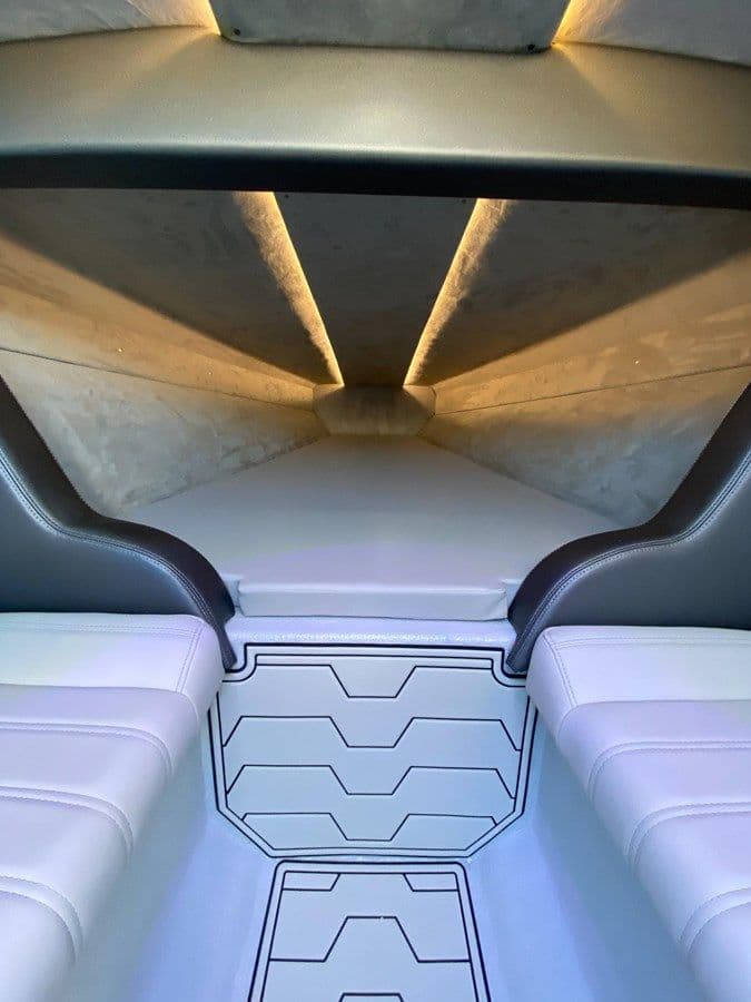 Buy a 2010 Adrenaline SV40 41 at Shestakov Yacht Sales