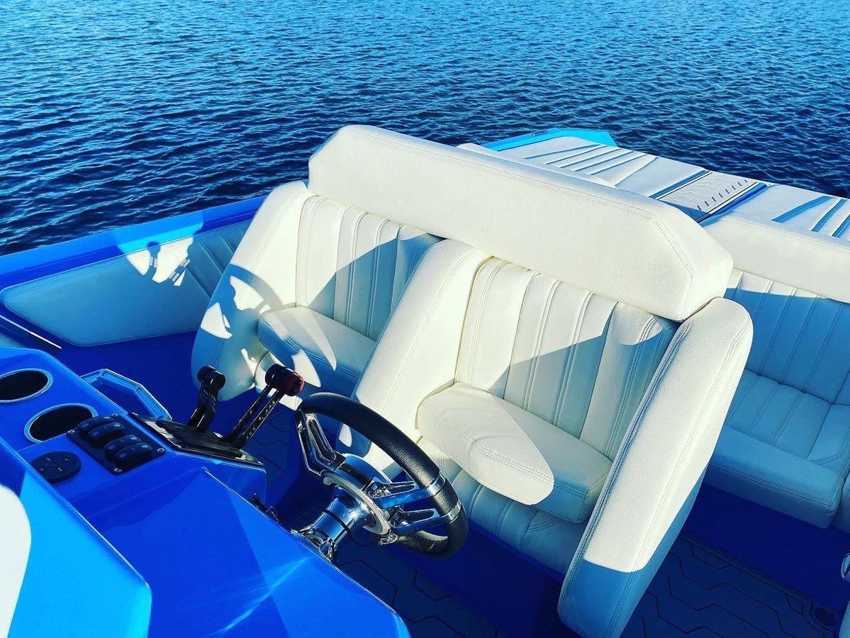 Buy a yacht 2010 Adrenaline SV40