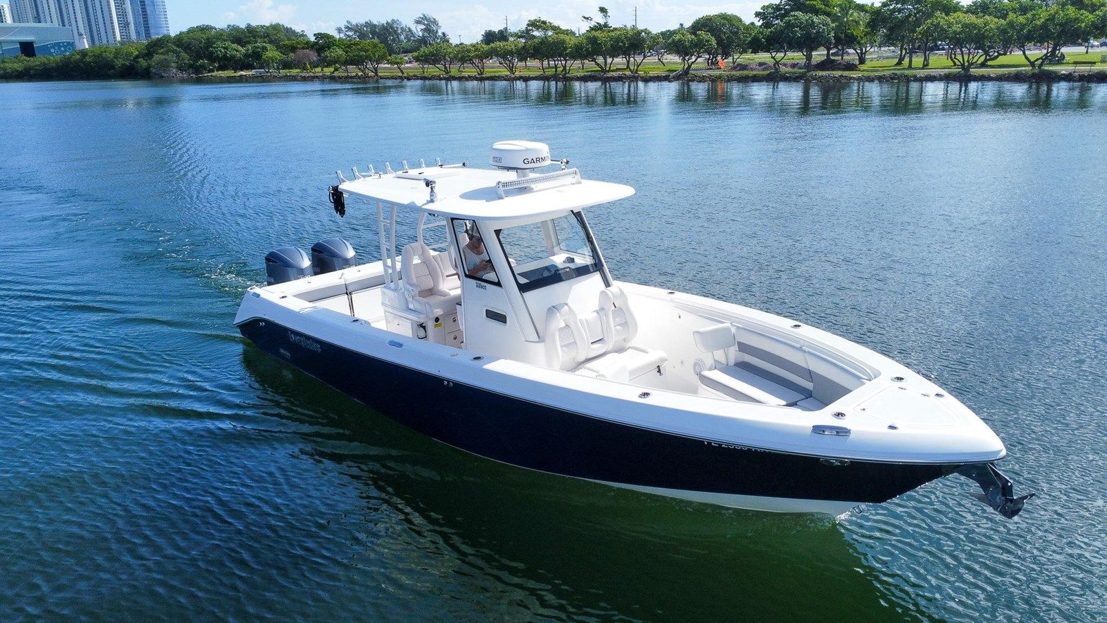 best yacht sales deals 2018 Everglades 335 Center Console - Everglades