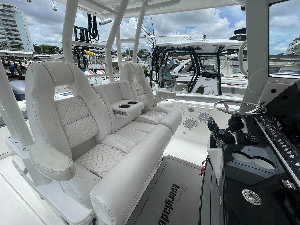 2018 Everglades 335 Center Console - Everglades price