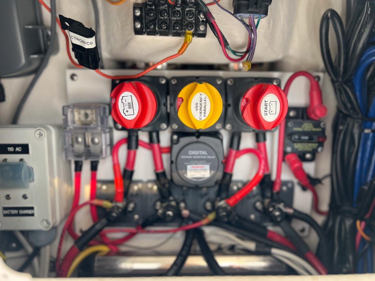 2010 Intrepid 245 Center Console - INTREPID POWERBOATS INC. price