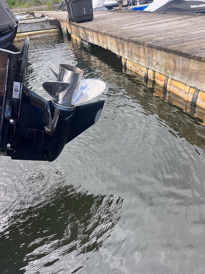 Buy a 2010 Intrepid 245 Center Console - INTREPID POWERBOATS INC. at Shestakov Yacht Sales