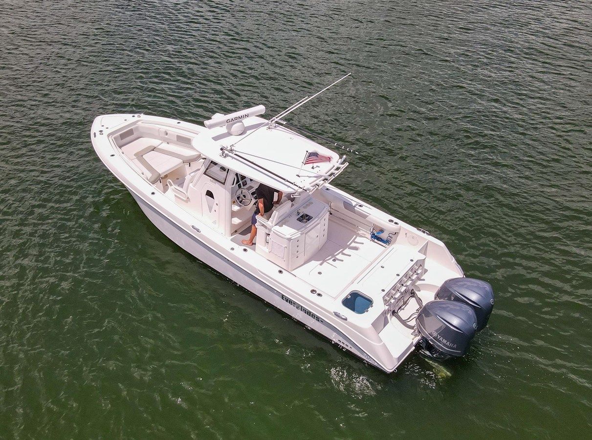 the best price on 2012 Everglades 325 Center Console 2012