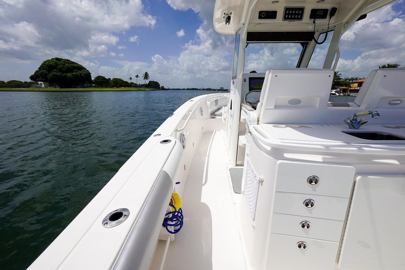 2012 Everglades 325 Center Console yacht sale
