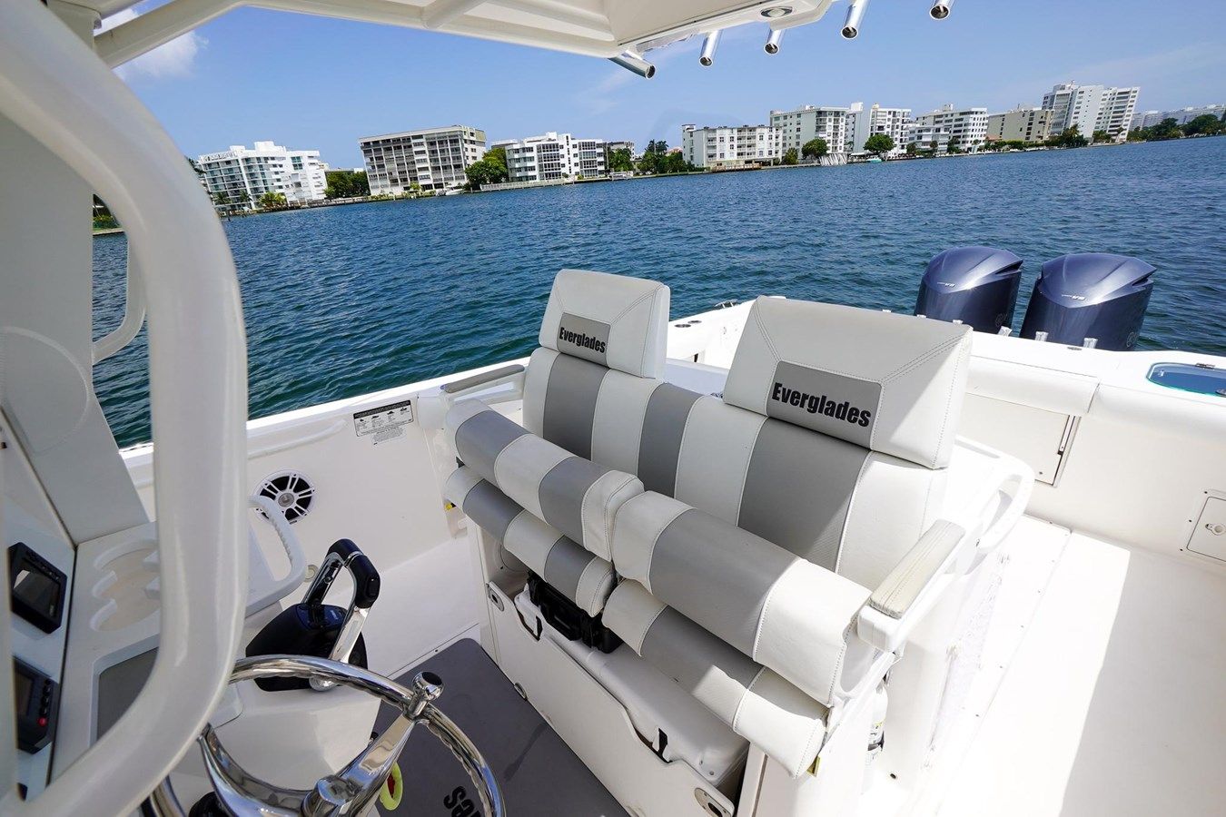 Buy a 2012 Everglades 325 Center Console 34 at Shestakov Yacht Sales