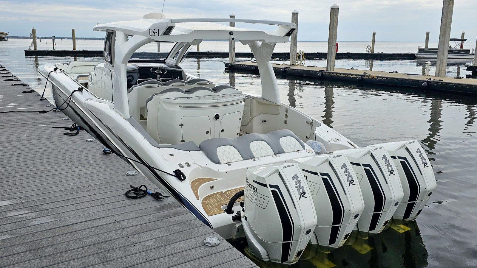 best yacht sales deals 2017 MTI V42 - MTI