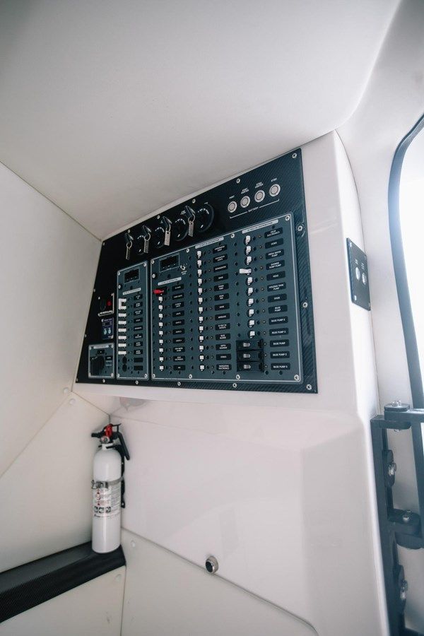 best yacht sales deals 2017 MTI V42