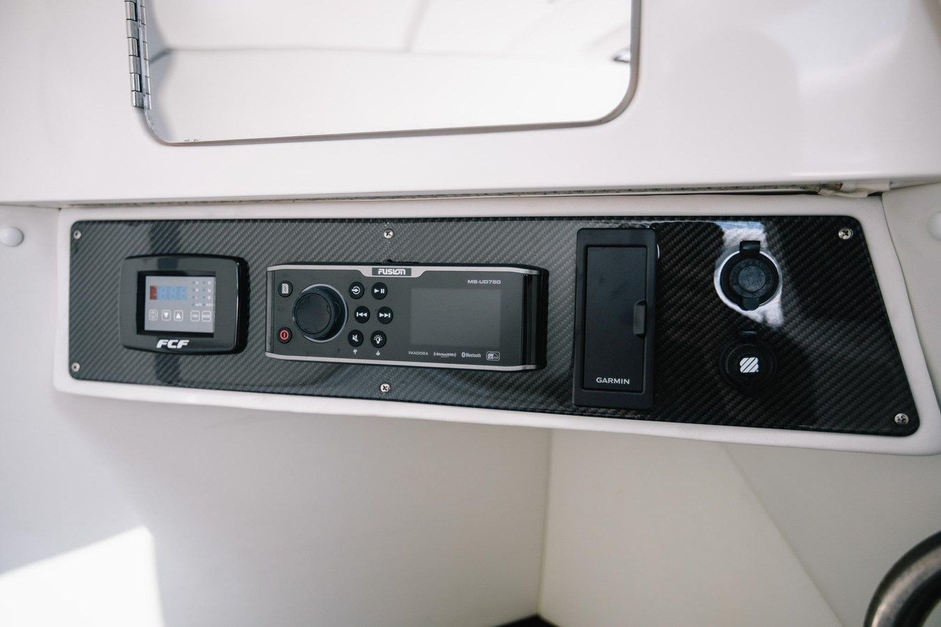 best yacht sales deals 2017 MTI V42 2017