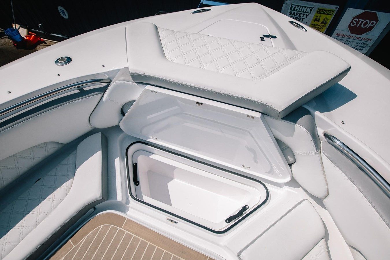 best yacht sales deals 2017 MTI V42 - MTI