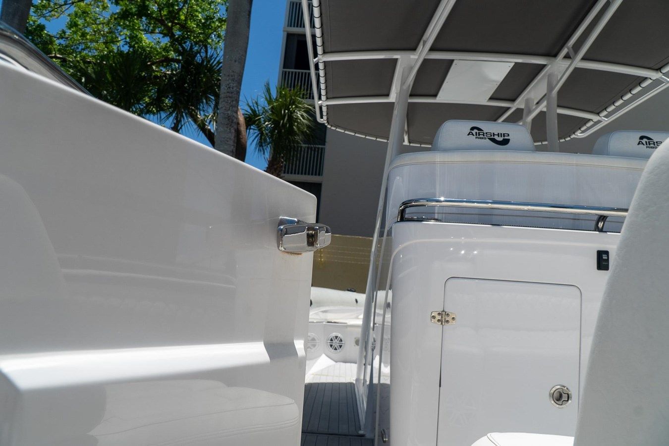 Лучшие предложения покупки яхты 2017 Airship 330 2017