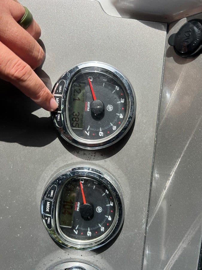 Buy a yacht 2014 Midnight Express 37 Open