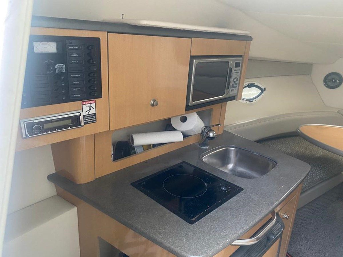 2004 Maxum Cruiser - Maxum