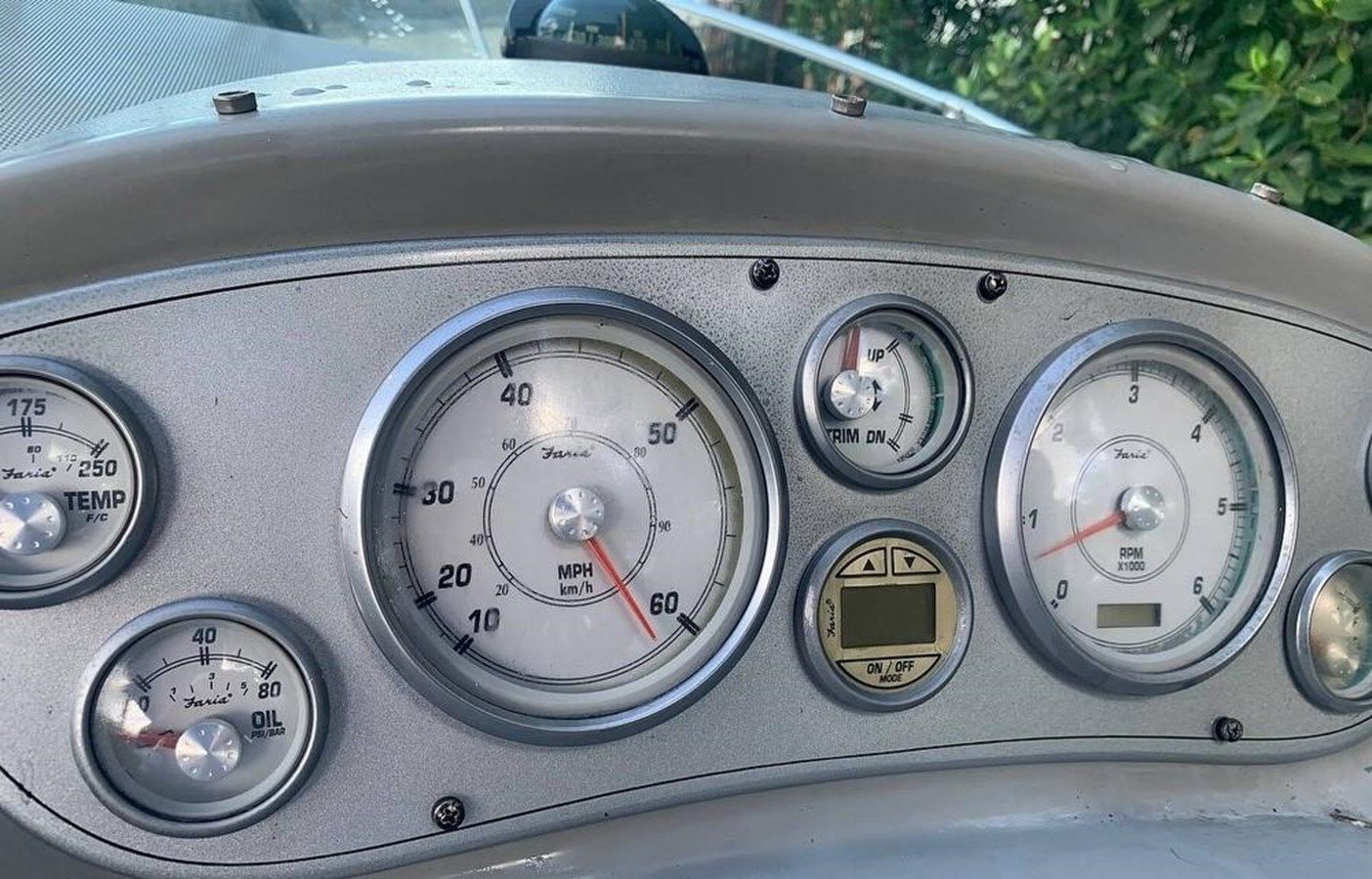 2004 Maxum Cruiser yacht sale