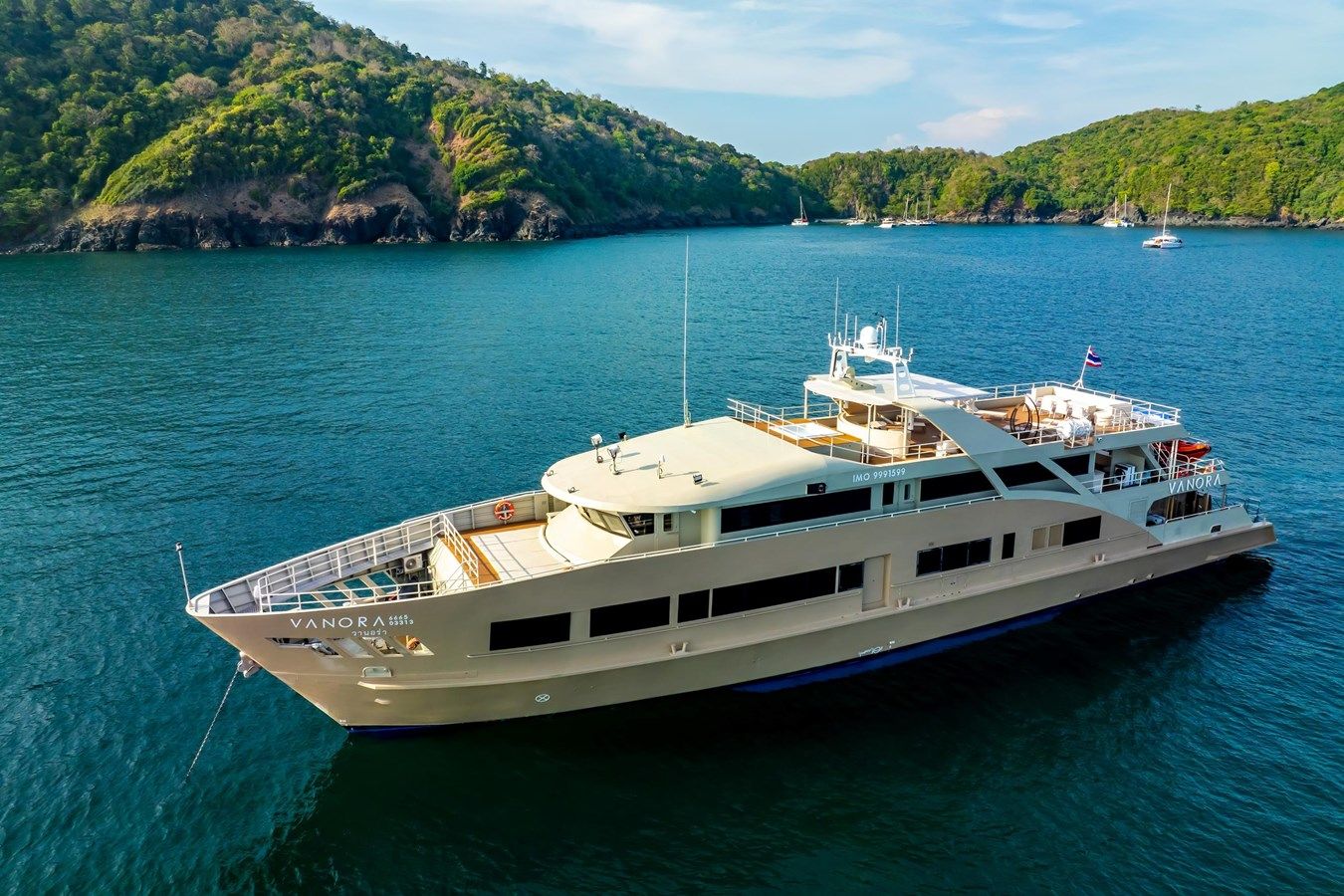 Buy a yacht VANORA