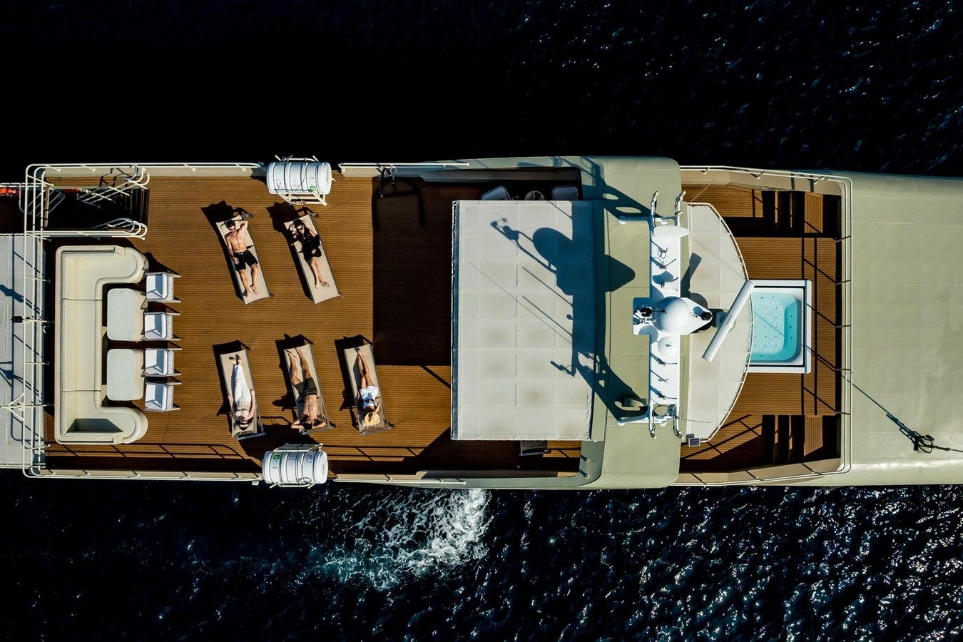 the best price on VANORA - SEACREST MARINE