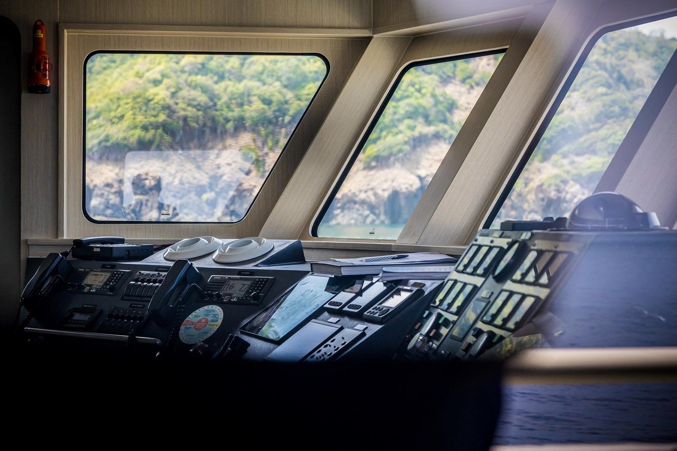 best yacht sales deals VANORA - SEACREST MARINE