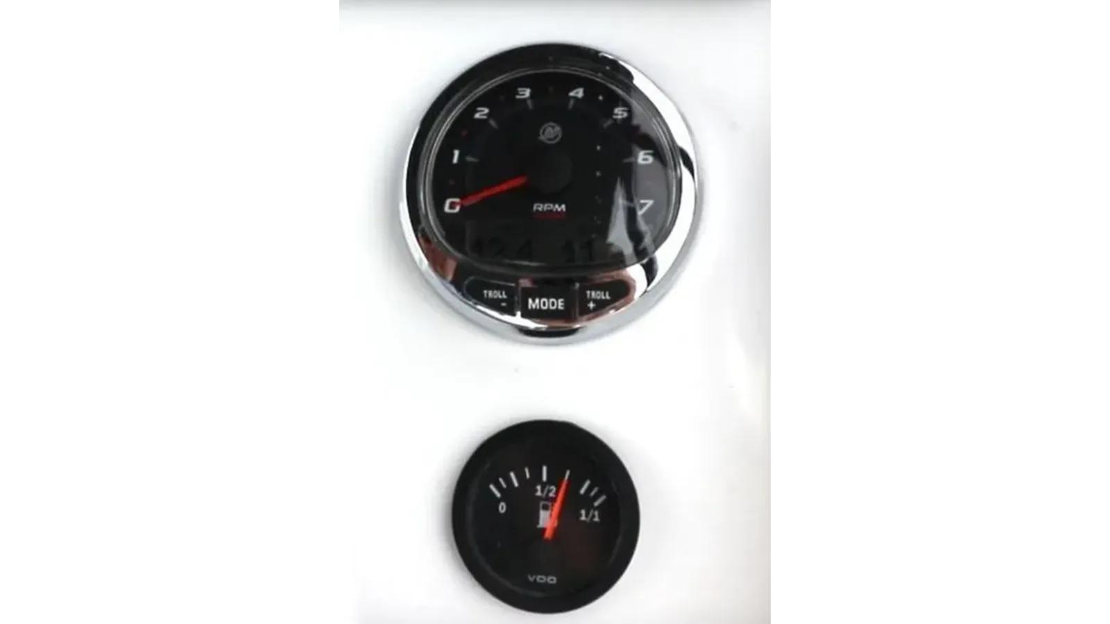 Лучшие предложения покупки яхты 2023 Beneteau Flyer 8 Space Deck 22