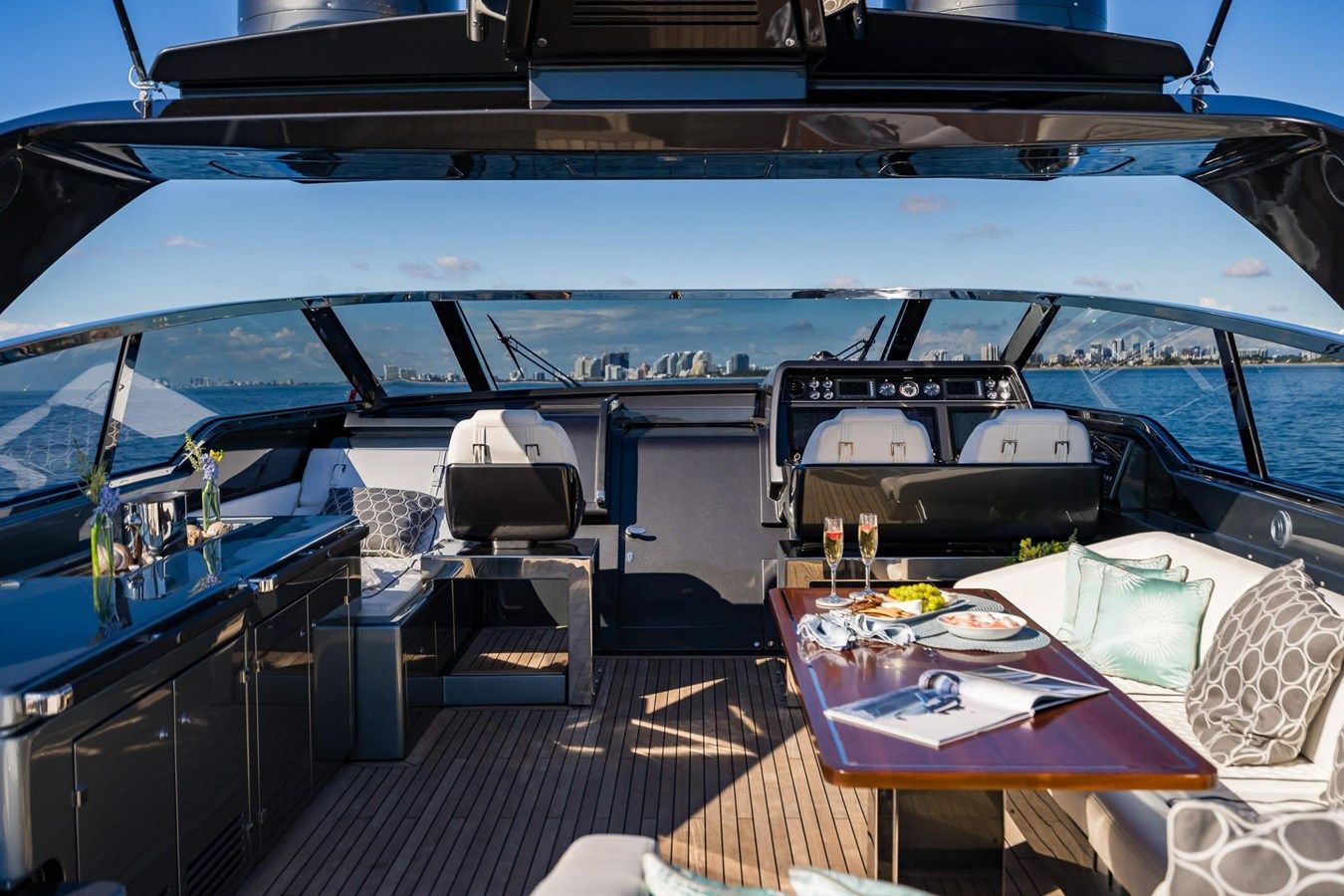 Продажа яхты 2021 Riva 76' Bahamas