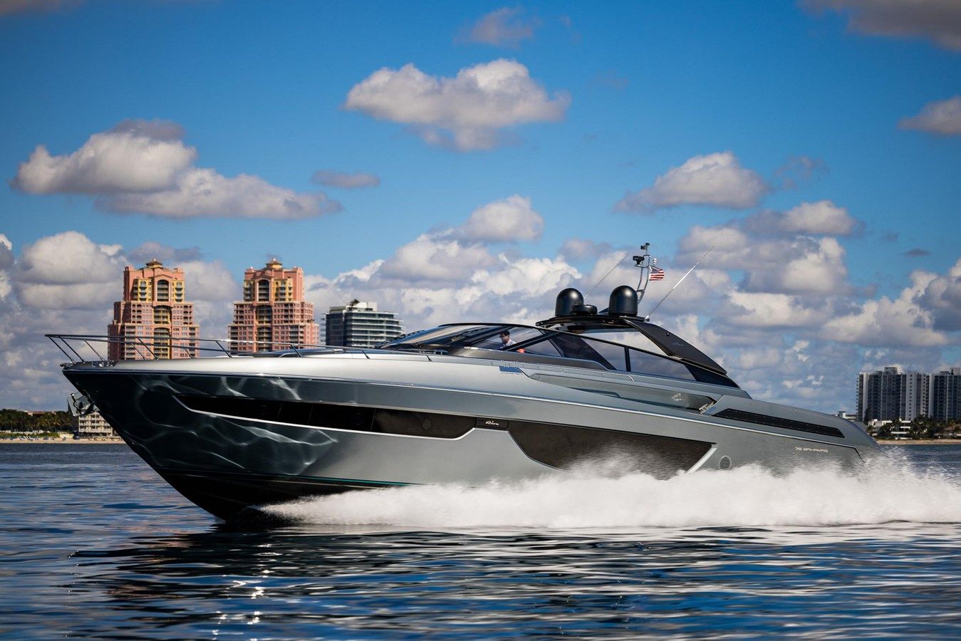 Стоимость яхты 2021 Riva 76' Bahamas