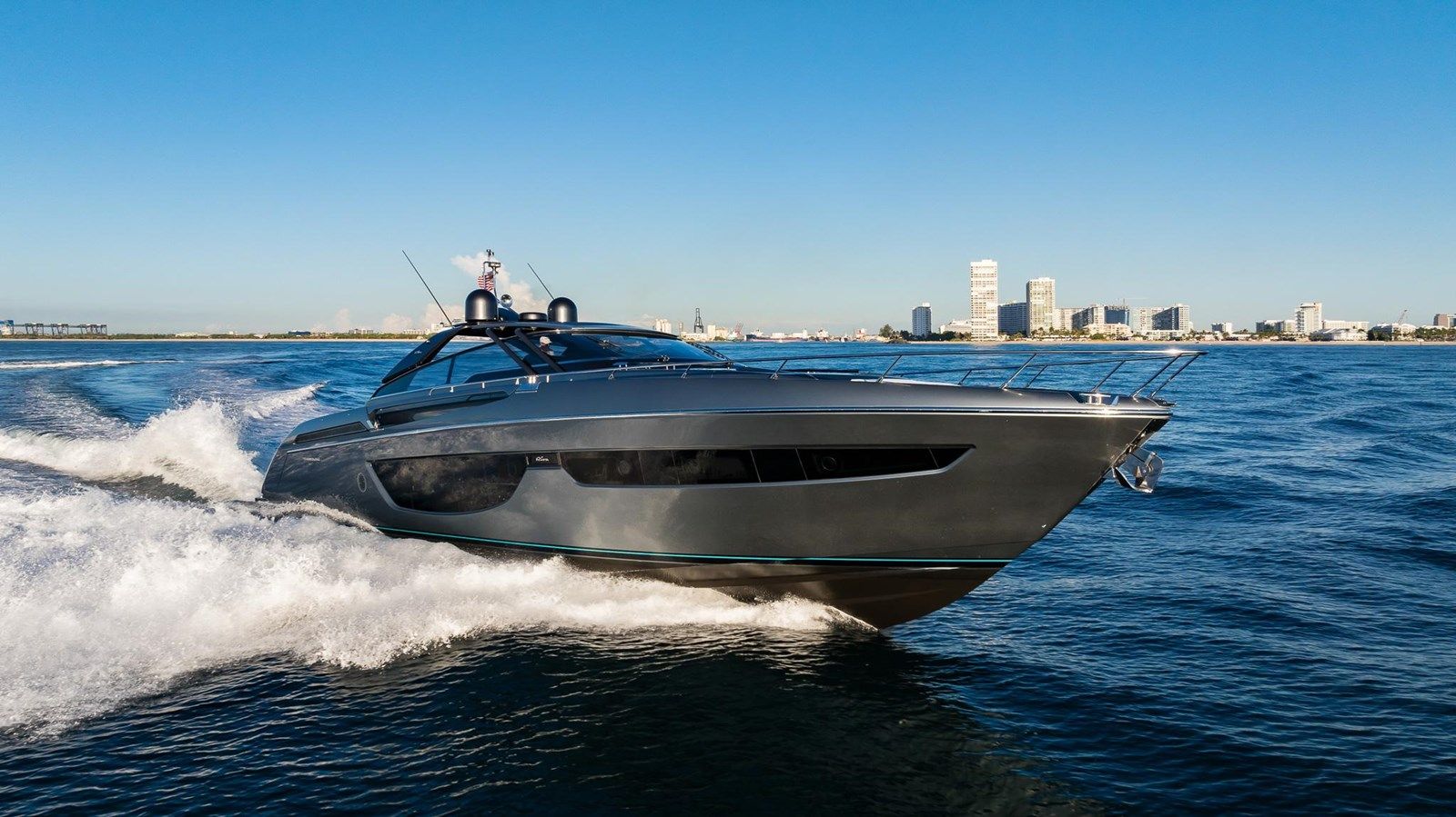 Лучшие предложения покупки яхты 2021 Riva 76' Bahamas 76
