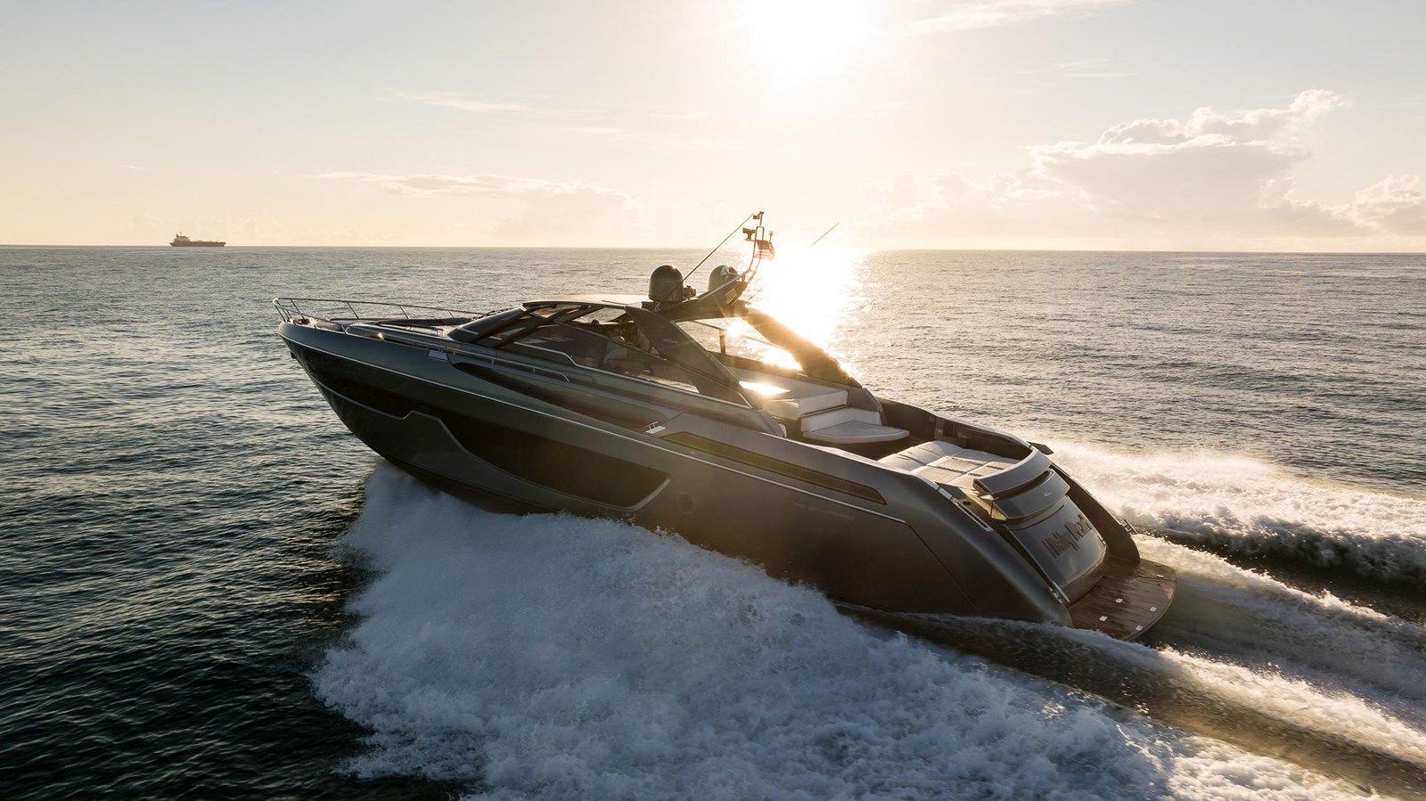 Стоимость яхты 2021 Riva 76' Bahamas - RIVA YACHT