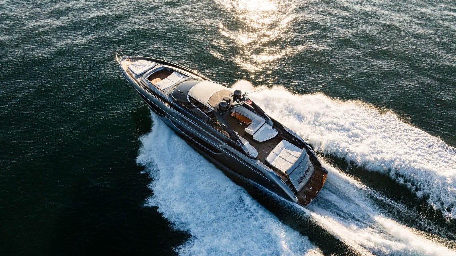 Купить яхту 2021 Riva 76' Bahamas 2021 в Shestakov Yacht Sales