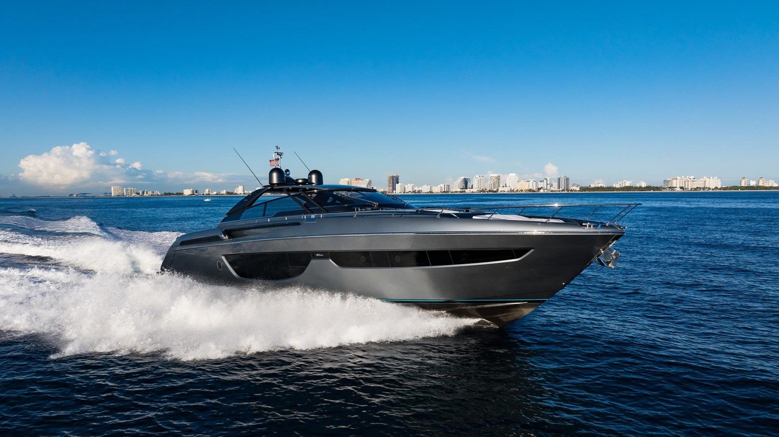 2021 Riva 76' Bahamas 76