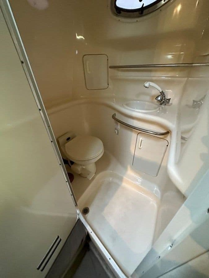 Лучшие предложения покупки яхты 1997 Sea Ray 330 Sundancer - SEA RAY