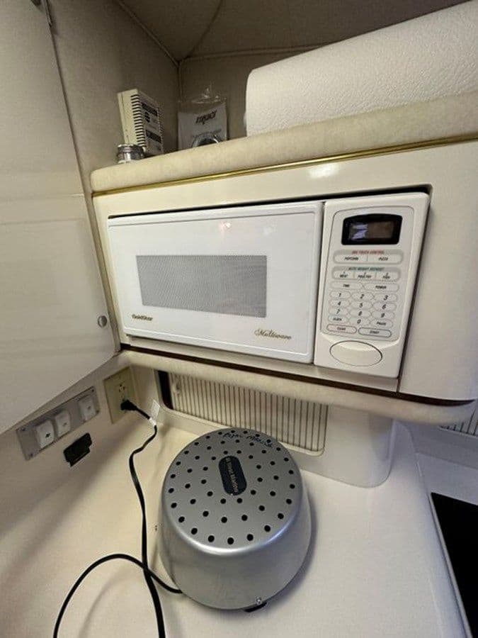 Лучшая цена на 1997 Sea Ray 330 Sundancer 1997